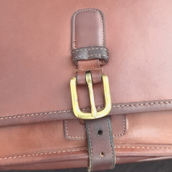 Vintage COACH 70's Saddle/ buckle Courier Large - Picture 6 of 17